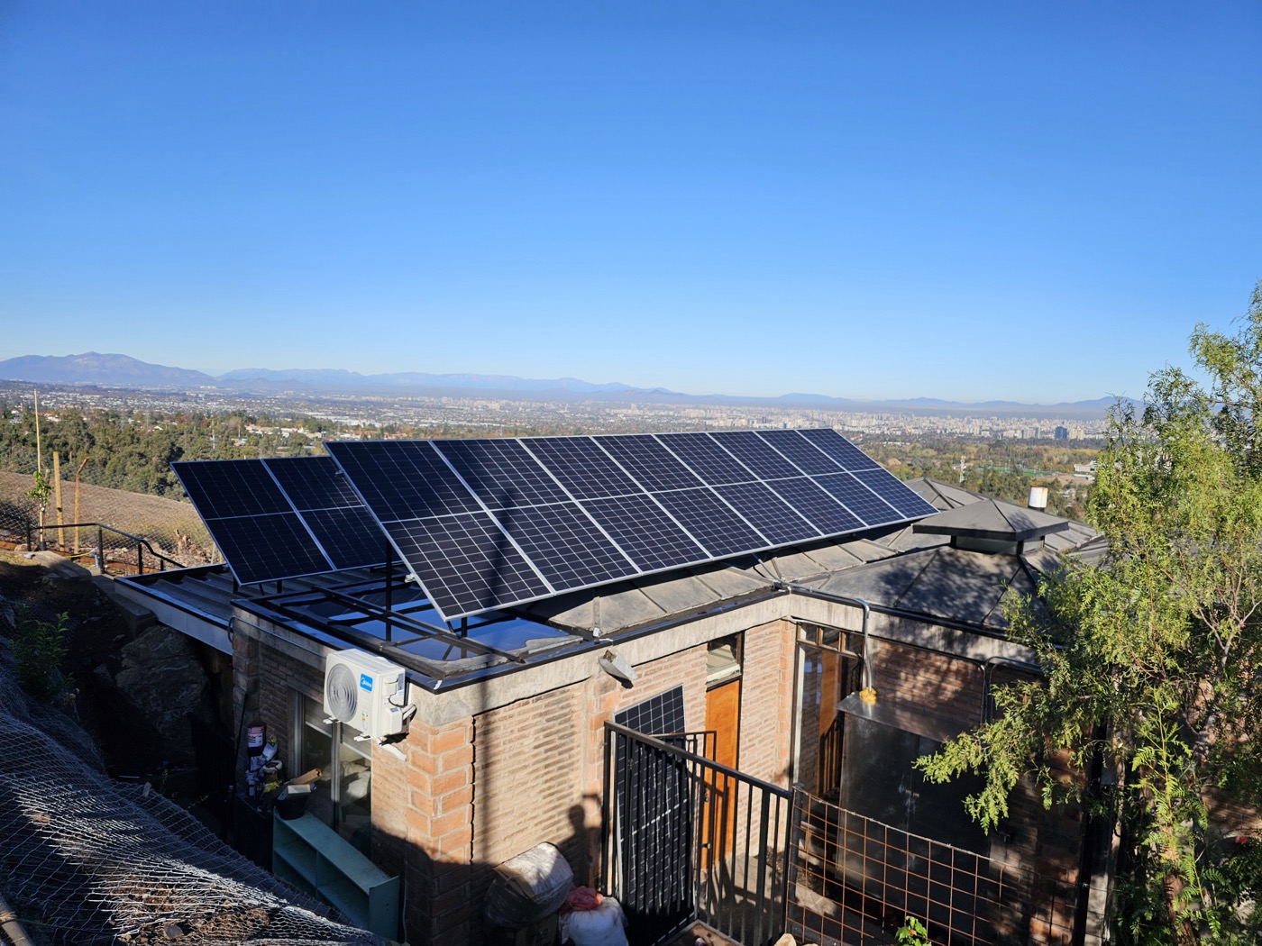 Sistema solar PrimaLuna Energy